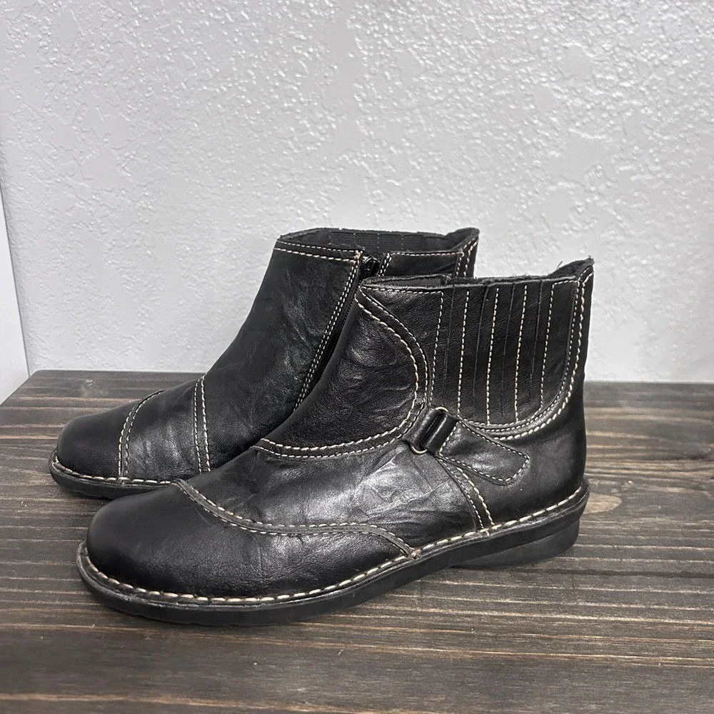 Alt‎ 90's Grunge Black Leather Ankle Moto Boots size 7 Downtown Girl CLARKS